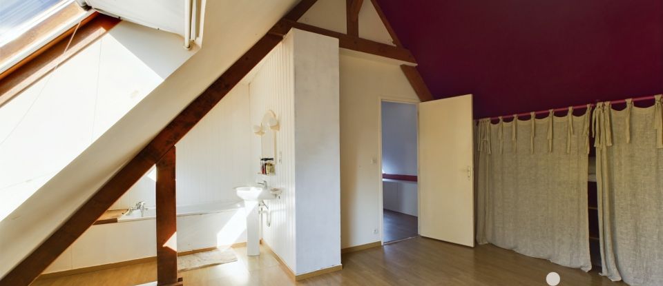 Maison 5 pièces de 132 m² à Combourg (35270)