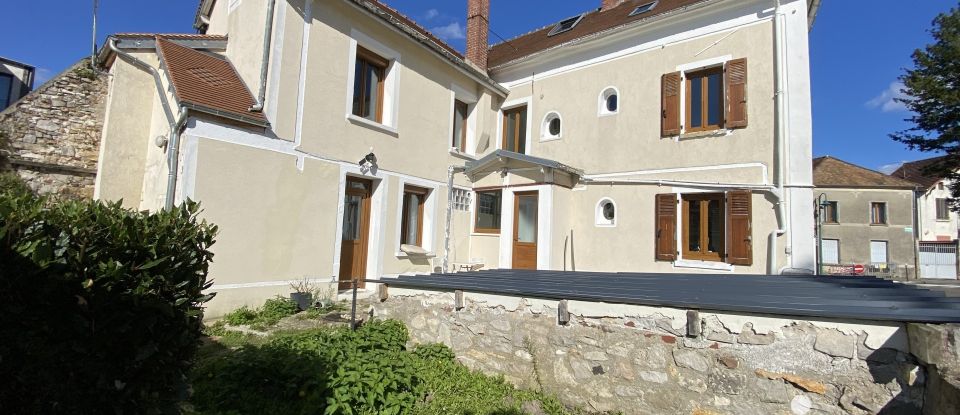 Traditional house 6 rooms of 153 m² in Saint-Martin-du-Tertre (95270)