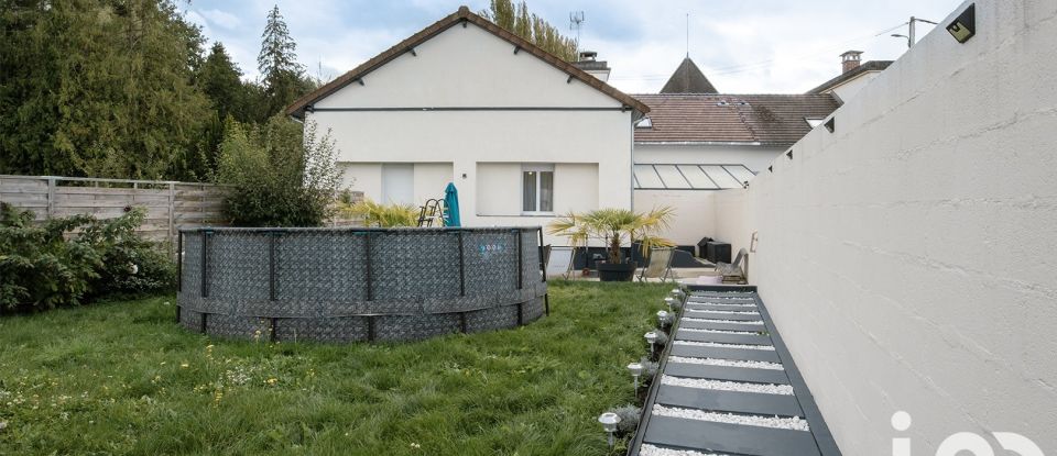 Maison 5 pièces de 97 m² à Breuil-le-Vert (60600)