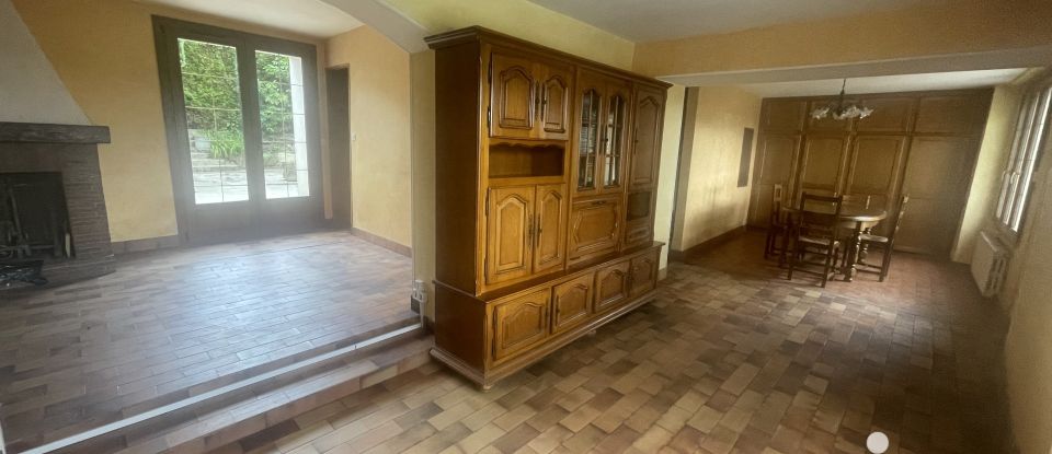 House 5 rooms of 95 m² in Jouy-sur-Morin (77320)