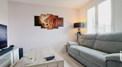 Town house 4 rooms of 86 m² in Amilly (45200)