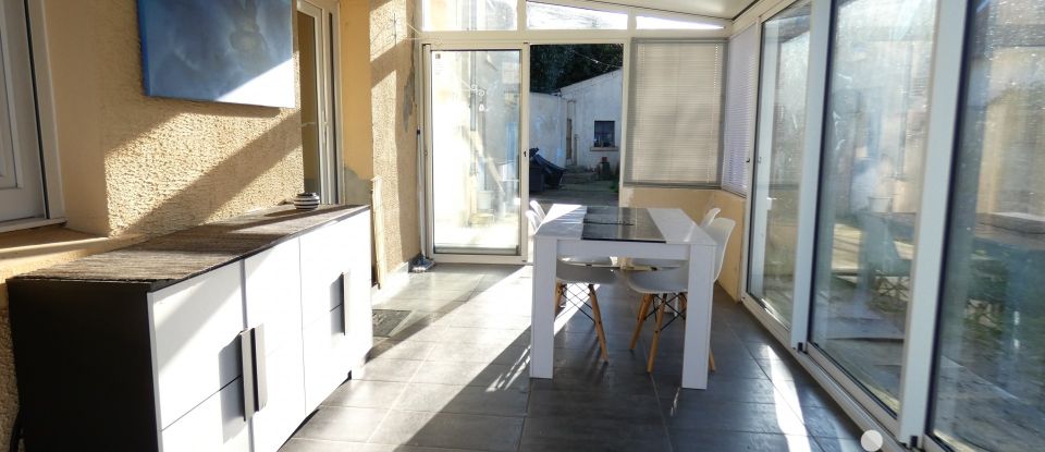 Maison 4 pièces de 84 m² à Quinssaines (03380)