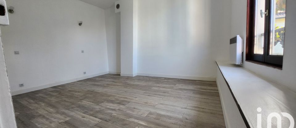 Appartement 2 pièces de 37 m² à Corbeil-Essonnes (91100)