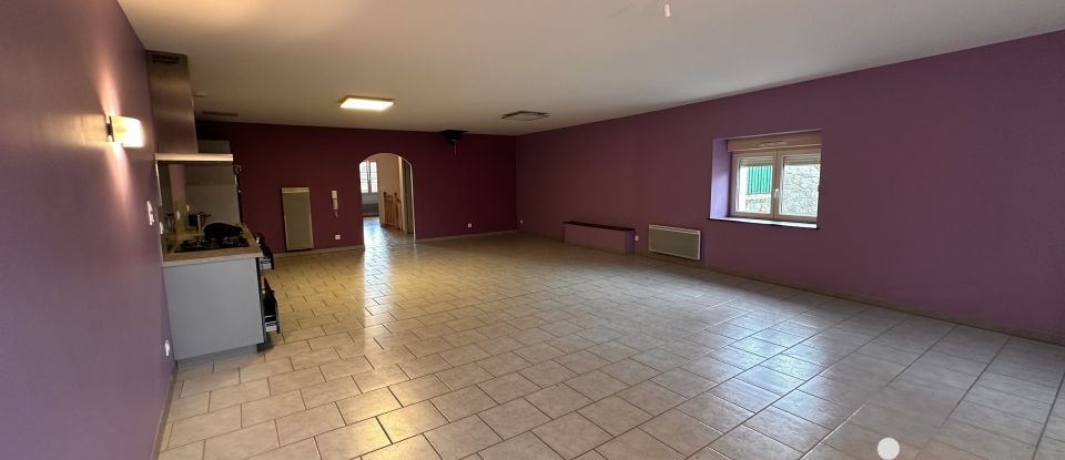 Maison de village 4 pièces de 125 m² à Saint-Urbain-Maconcourt (52300)