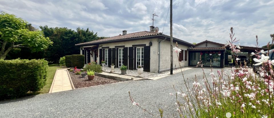 Maison traditionnelle 5 pièces de 102 m² à Peujard (33240)