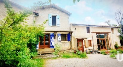 Country house 11 rooms of 288 m² in Pers (79190)