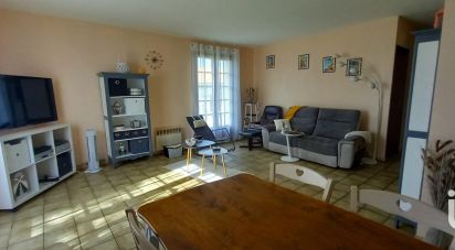 Traditional house 5 rooms of 96 m² in Cognac (16100)