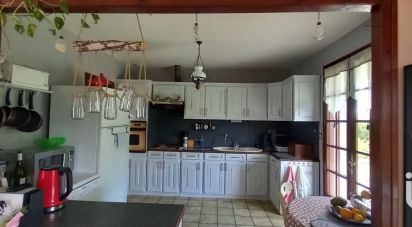 Traditional house 5 rooms of 96 m² in Cognac (16100)