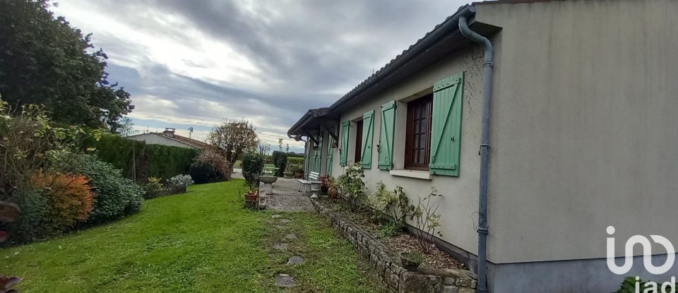 Maison traditionnelle 5 pièces de 96 m² à Châteaubernard (16100)