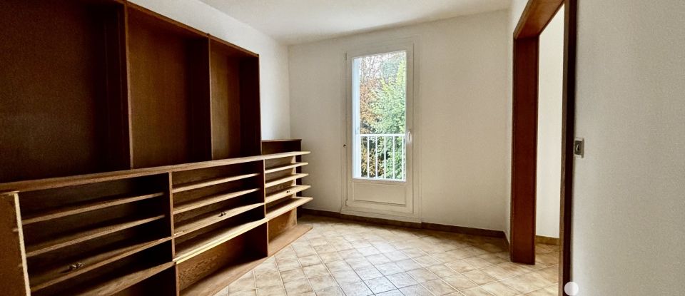 Apartment 6 rooms of 102 m² in Châlons-en-Champagne (51000)