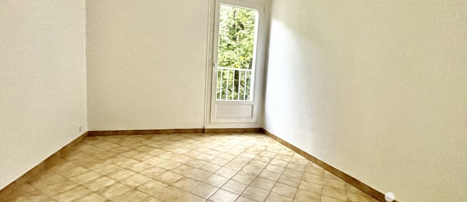 Apartment 6 rooms of 102 m² in Châlons-en-Champagne (51000)