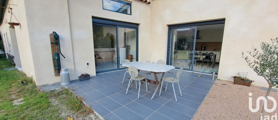 Maison 5 pièces de 175 m² à Guéreins (01090)