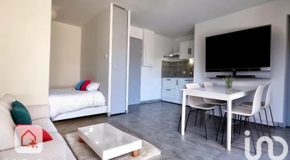 Studio 1 room of 26 m² in Sète (34200)