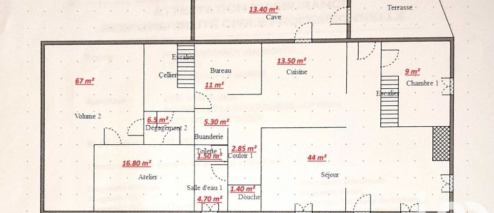 Maison de campagne 5 pièces de 143 m² à Savennes (63750)