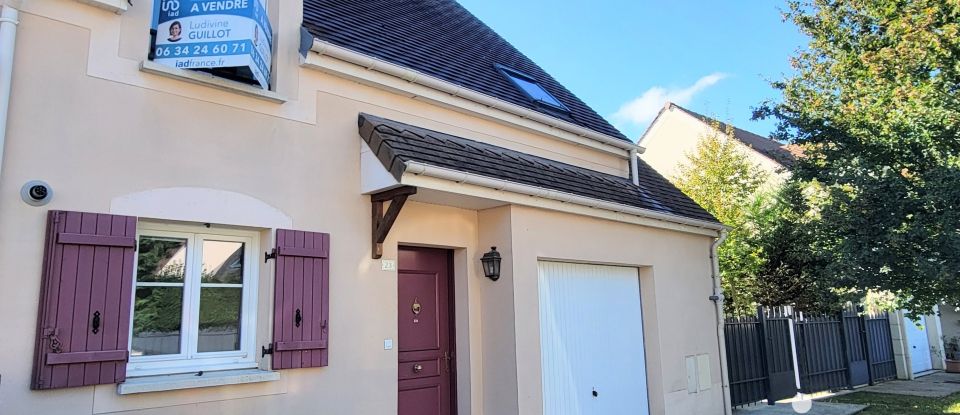 House 6 rooms of 96 m² in Saint-Pierre-du-Perray (91280)