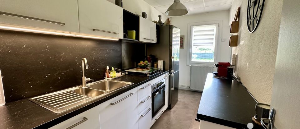 Maison 5 pièces de 85 m² à Vic-en-Bigorre (65500)