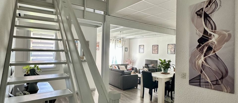 Maison 5 pièces de 85 m² à Vic-en-Bigorre (65500)