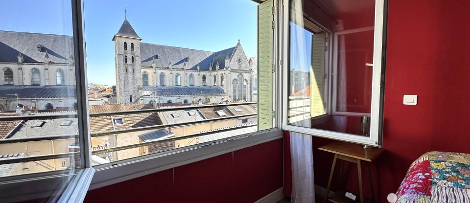 Apartment 3 rooms of 80 m² in Reims (51100)