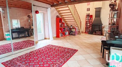 House 7 rooms of 208 m² in Oison (45170)