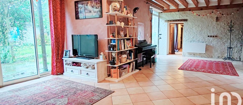 House 7 rooms of 208 m² in Oison (45170)