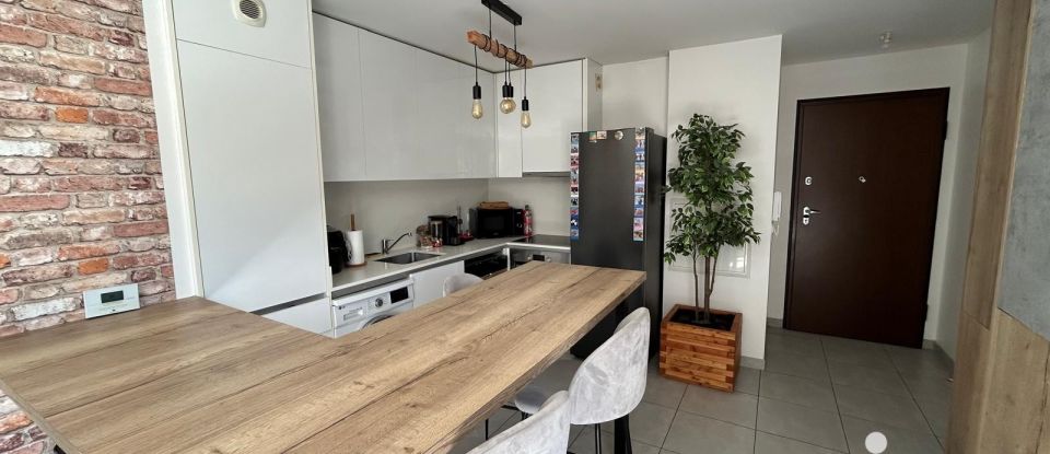 Appartement 3 pièces de 69 m² à Sainte-Geneviève-des-Bois (91700)