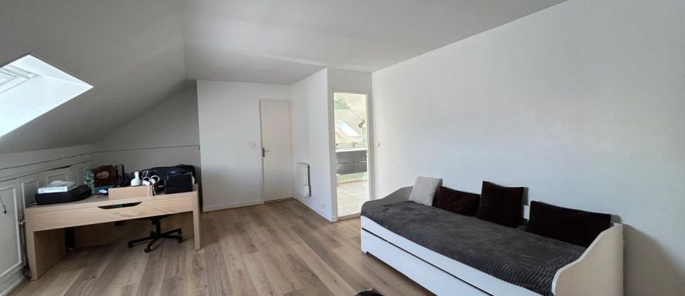 Maison 9 pièces de 174 m² à Andilly (95580)