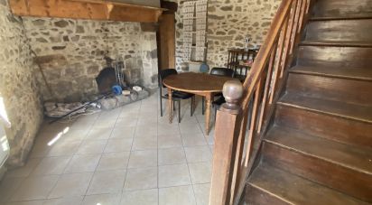 Maison 5 pièces de 75 m² à Saint-Quentin-la-Chabanne (23500)