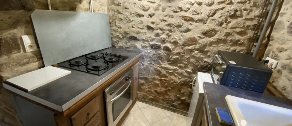 Maison 5 pièces de 75 m² à Saint-Quentin-la-Chabanne (23500)