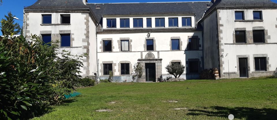 Mansion 18 rooms of 660 m² in La Tour-d'Auvergne (63680)