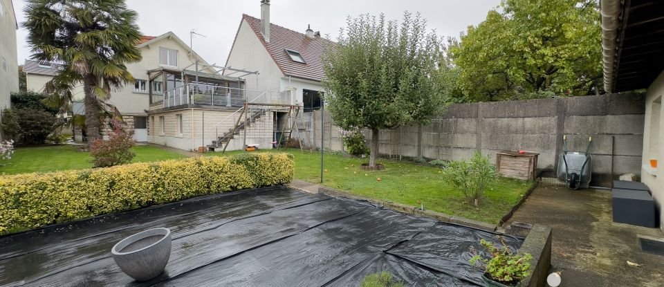 House 5 rooms of 112 m² in Le Plessis-Robinson (92350)