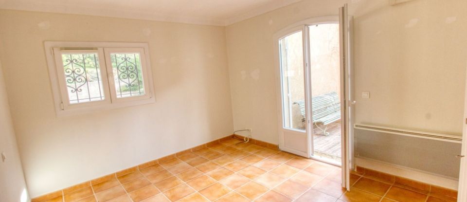 House 3 rooms of 73 m² in Le Plan-de-la-Tour (83120)