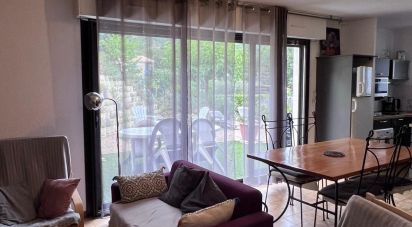 Appartement 2 pièces de 44 m² à Gréoux-les-Bains (04800)