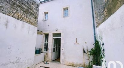 Town house 5 rooms of 66 m² in Le Château-d'Oléron (17480)