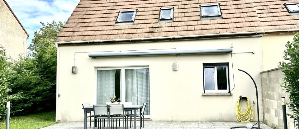 Maison 4 pièces de 83 m² à Dourdan (91410)