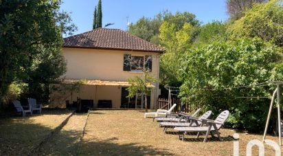 Traditional house 6 rooms of 132 m² in Sarlat-la-Canéda (24200)