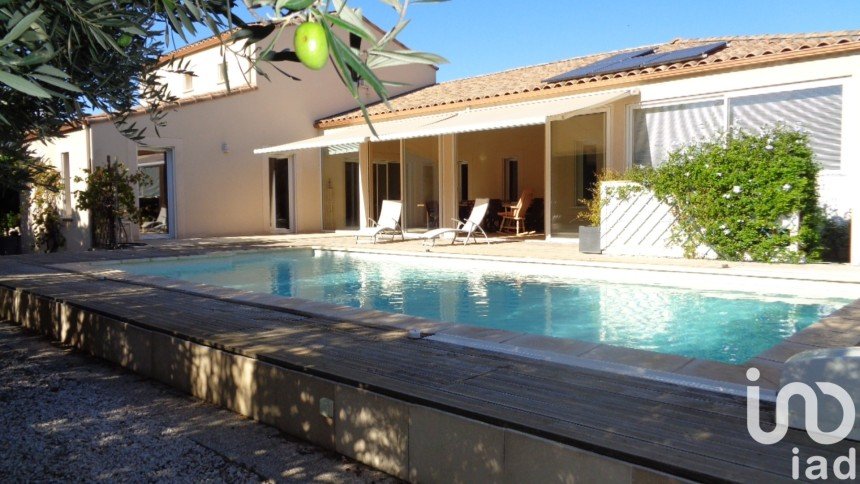 Traditional house 5 rooms of 220 m² in Agde (34300)