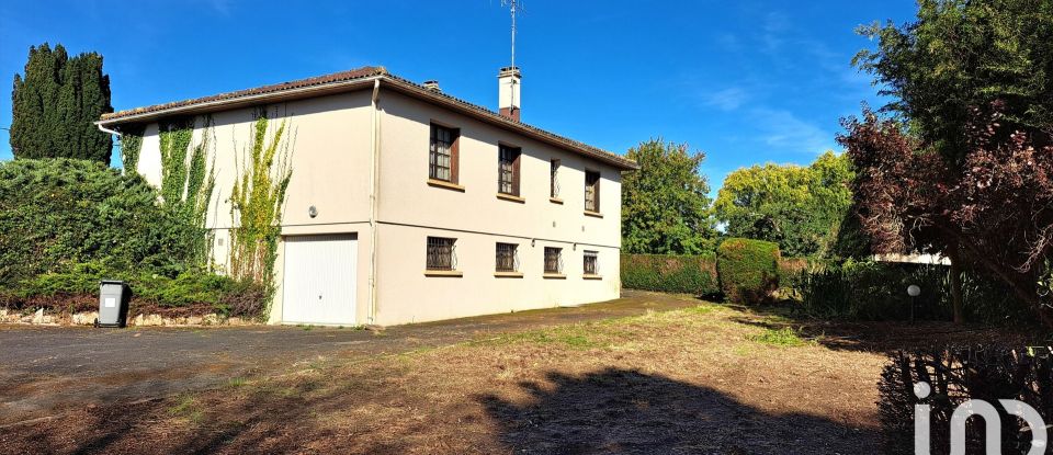 House 6 rooms of 115 m² in La Ferrière (85280)