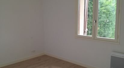 House 4 rooms of 88 m² in Reffannes (79420)