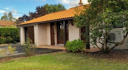 Maison 4 pièces de 88 m² à Reffannes (79420)