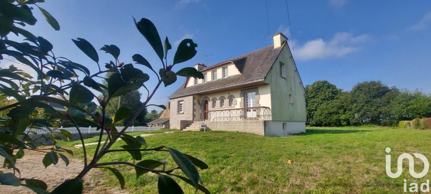 Maison traditionnelle 4 pièces de 111 m² à Saint-Denoual (22400)