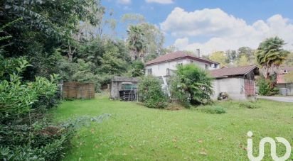 Traditional house 5 rooms of 177 m² in Jurançon (64110)