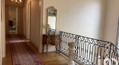 House 12 rooms of 340 m² in Bordeaux (33000)