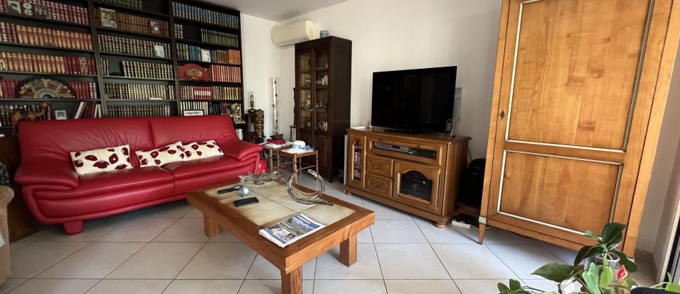 Apartment 3 rooms of 80 m² in La Londe-les-Maures (83250)