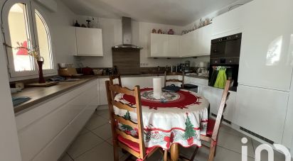 Appartement 3 pièces de 80 m² à La Londe-les-Maures (83250)