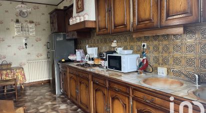 House 3 rooms of 90 m² in Mauzé-sur-le-Mignon (79210)