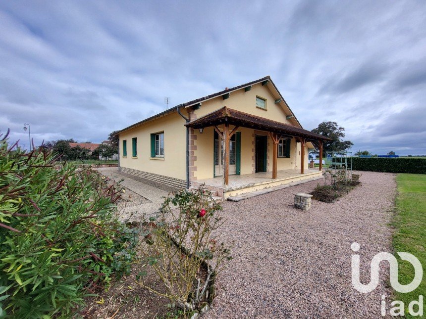 Traditional house 5 rooms of 140 m² in Saint-Georges-de-Poisieux (18200)