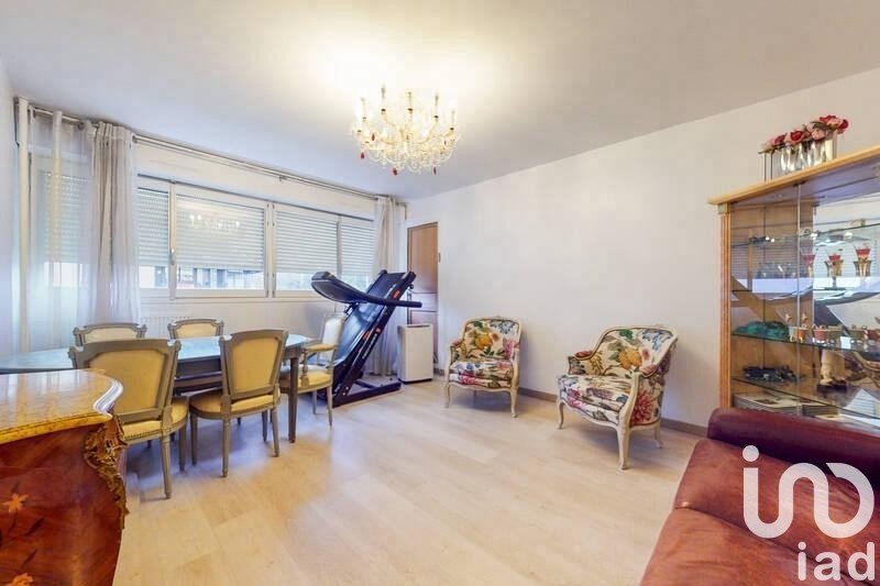 Appartement 4 pièces de 77 m² à Créteil (94000)