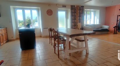 House 4 rooms of 83 m² in Saint-Perreux (56350)