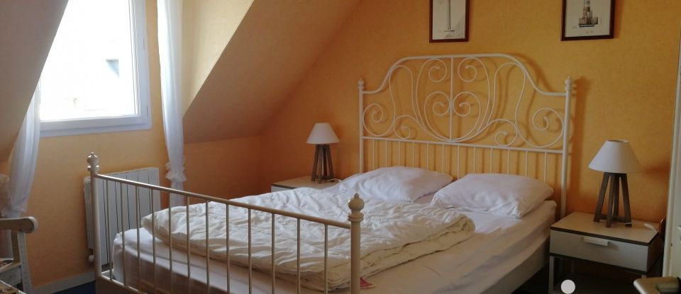 Traditional house 5 rooms of 101 m² in Saint-Malo (35400)