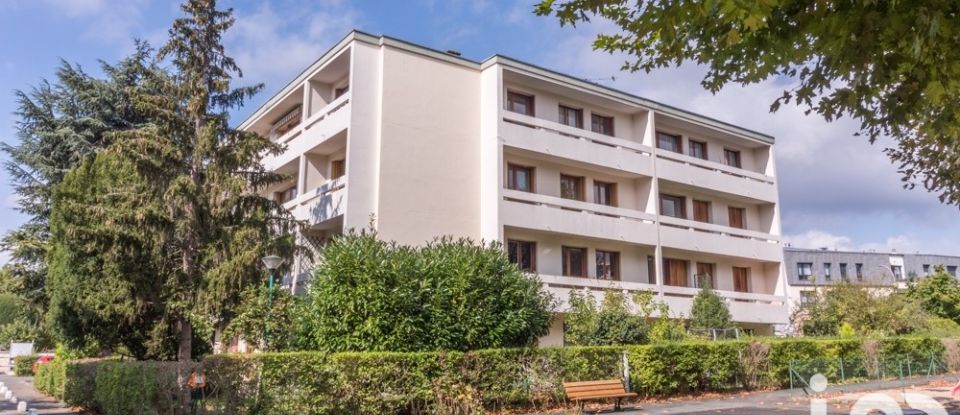 Apartment 4 rooms of 78 m² in Montesson (78360)